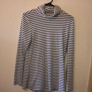 Long sleeve striped turtleneck